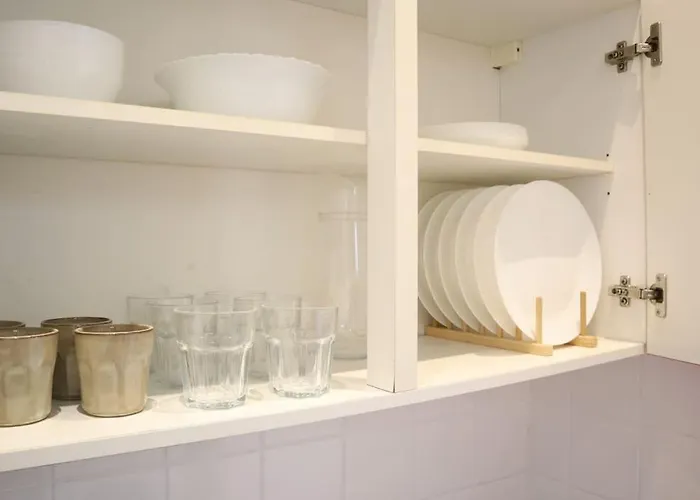 Bloom - Cozy Apartment, 5 Stops To Center *
