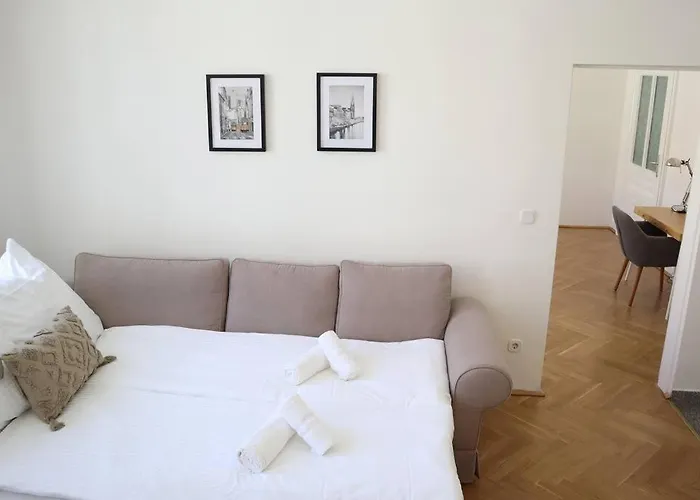 Bloom - Cozy Apartment, 5 Stops To Center Апартаменты Вена